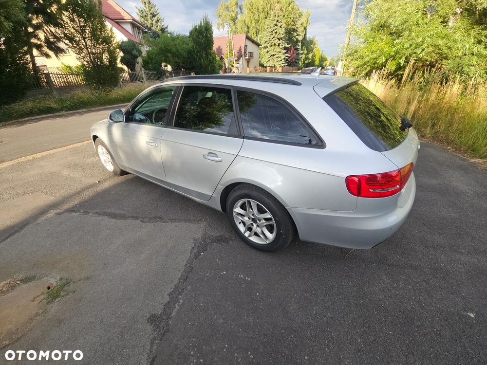 Audi A4 Avant 2.0 TDI - 17