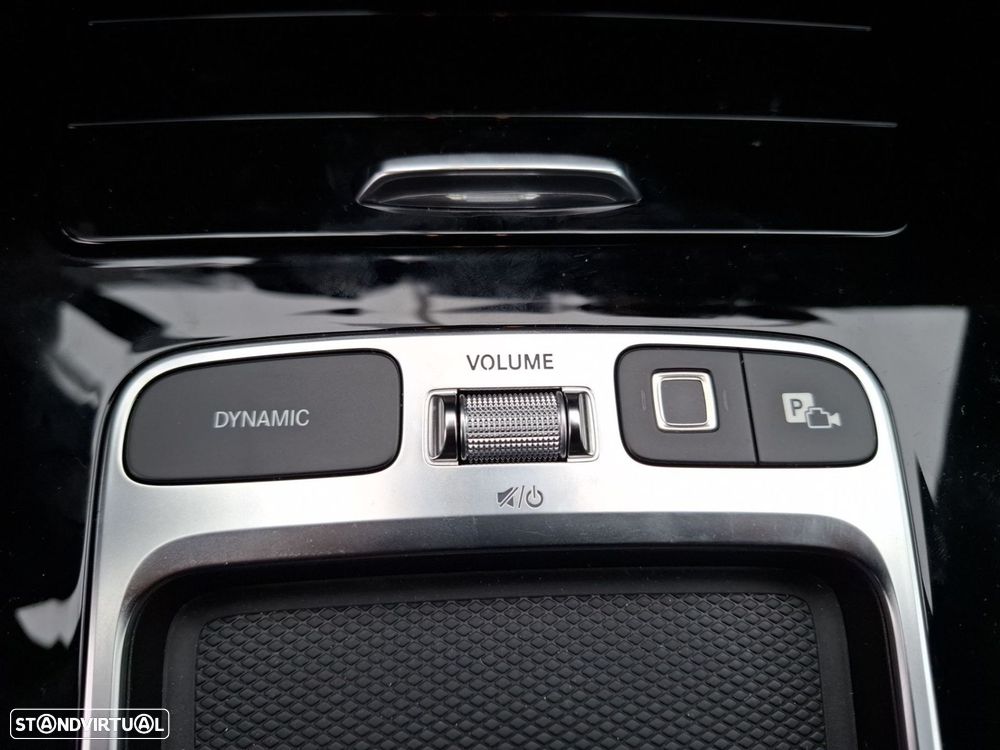 Mercedes-Benz a-180 d - 21