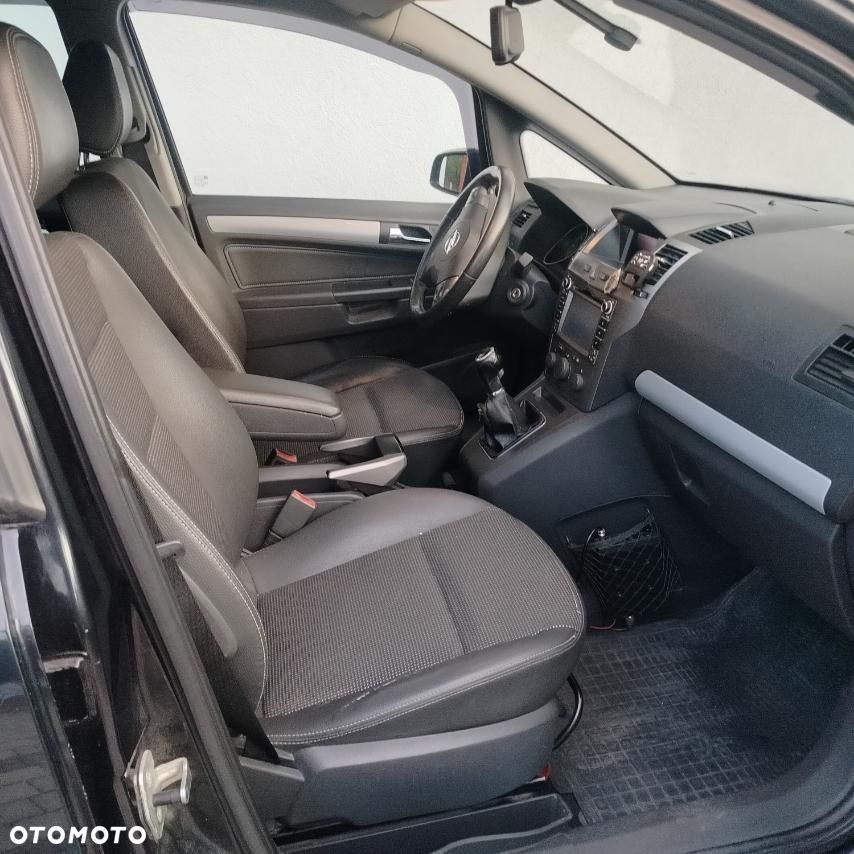 Opel Zafira 1.9 CDTI Essentia - 4