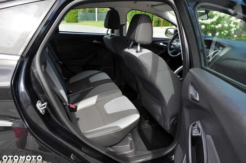 Ford Focus 1.6 EcoBoost Titanium - 19