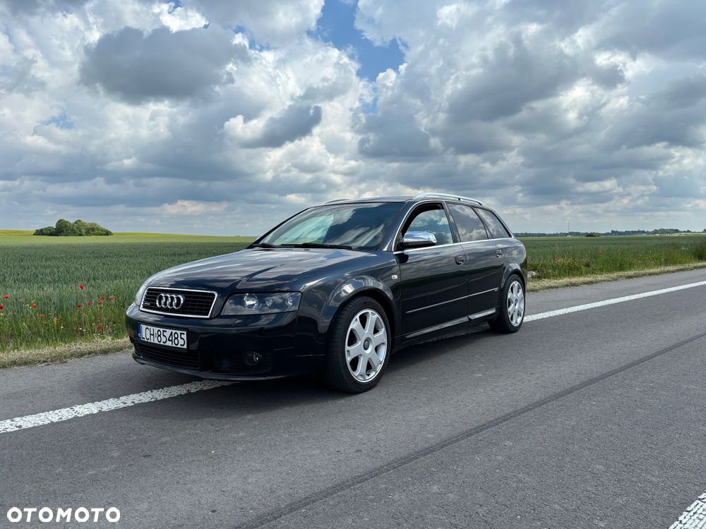 Audi A4 Avant - 1