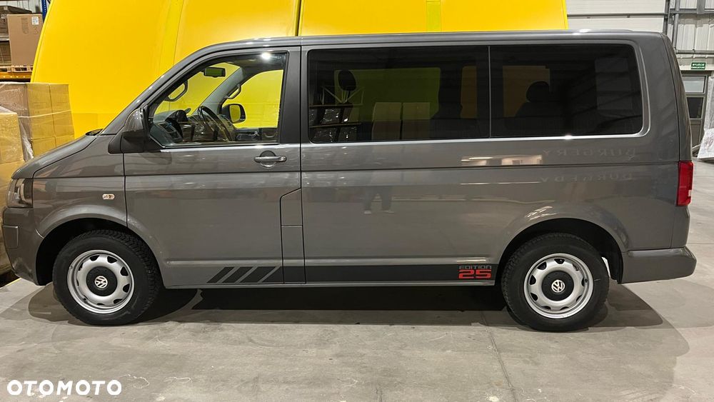Volkswagen Multivan - 1