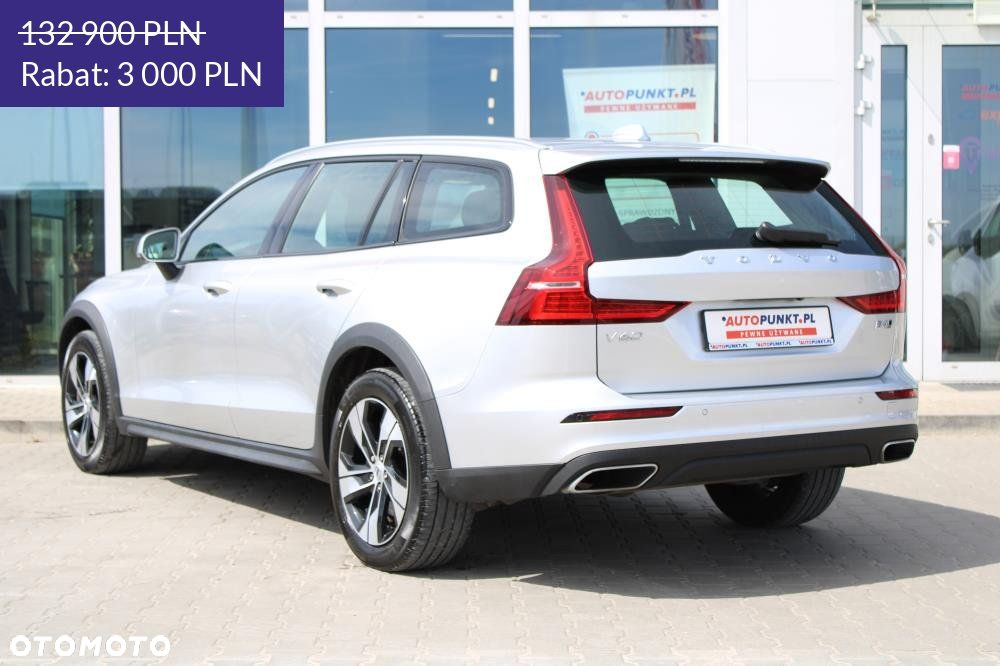 Volvo V60 Cross Country - 3