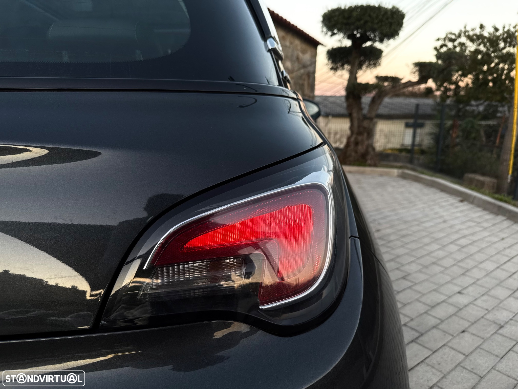 Opel Adam 1.2 Glam - 14