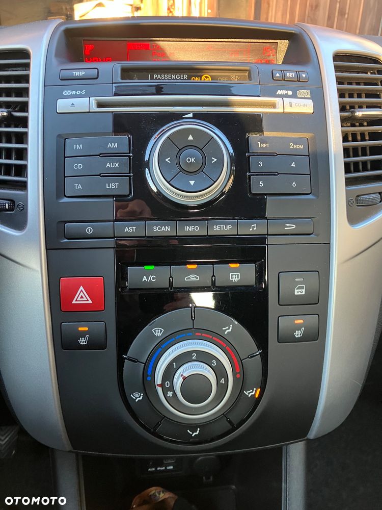 Kia Venga 1.4 CRDi 90 Edition 7 - 16