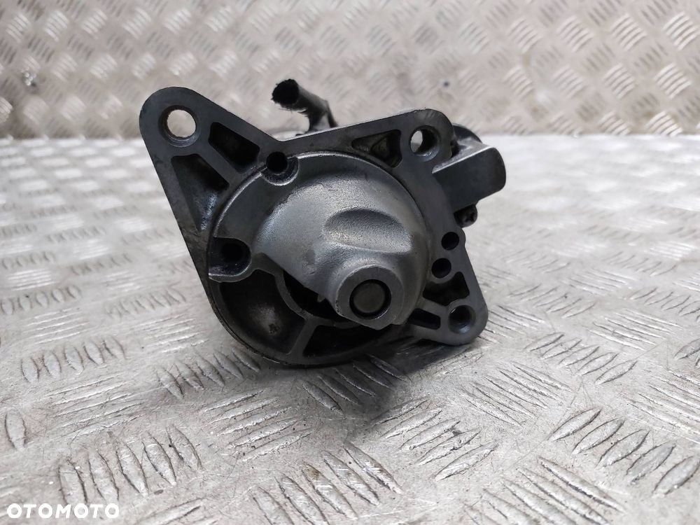 ROZRUSZNIK MAZDA 6 I M002T88671 2.0 DI - 4