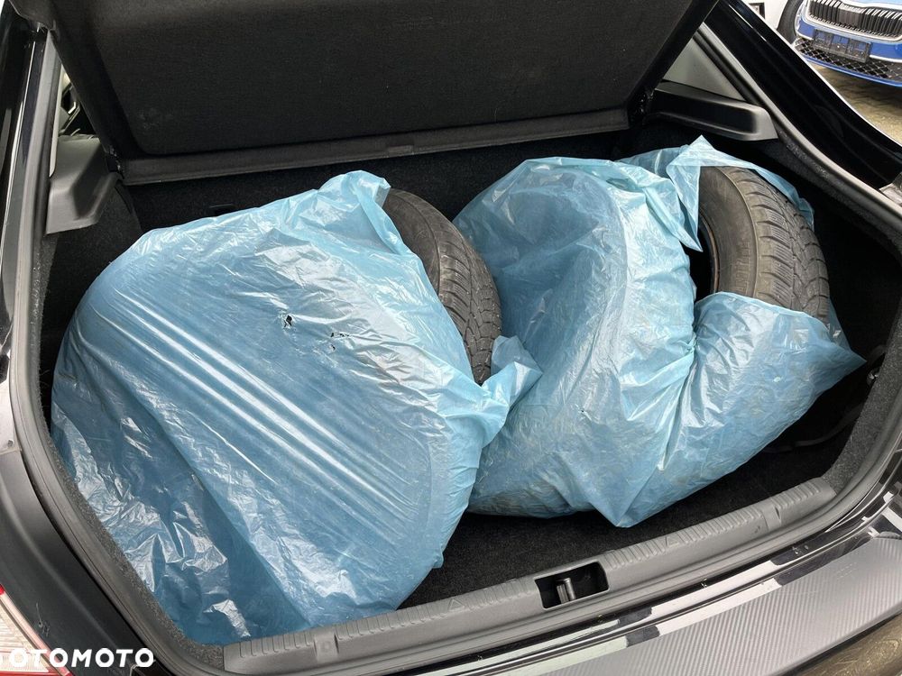 Skoda RAPID 1.0 TSI Ambition - 9