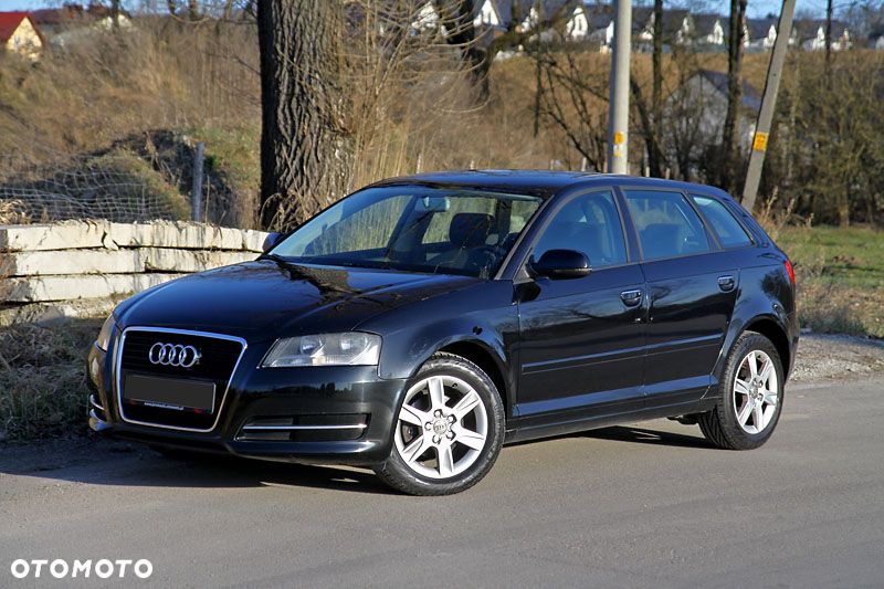 Audi A3 Sportback - 1