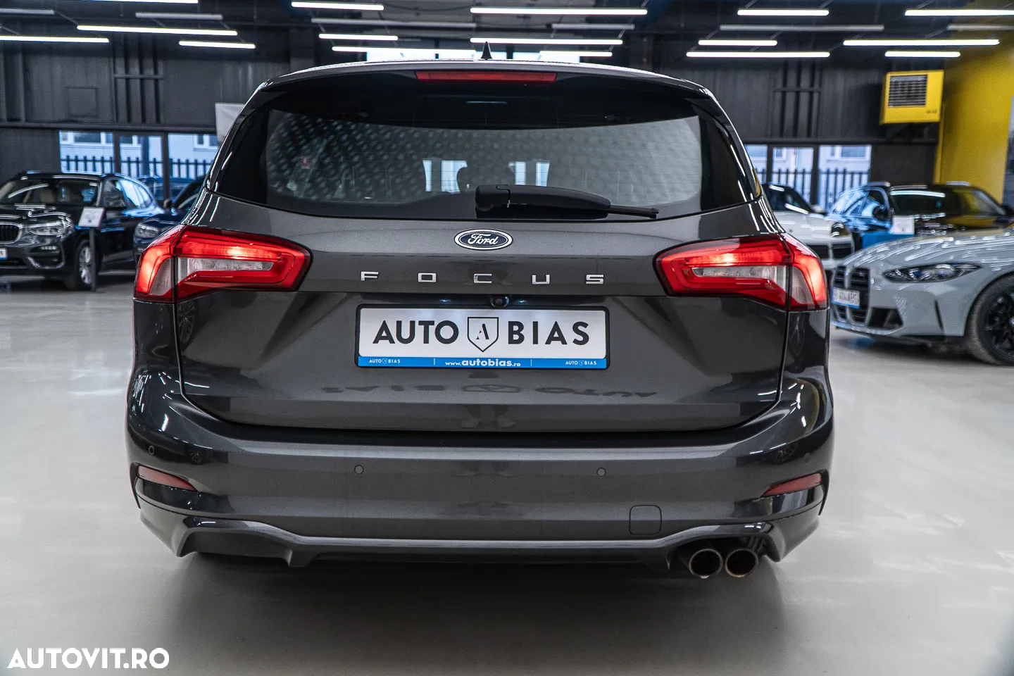 Ford Focus Turnier 1.0 EcoBoost Start-Stopp-System ST-LINE X - 25