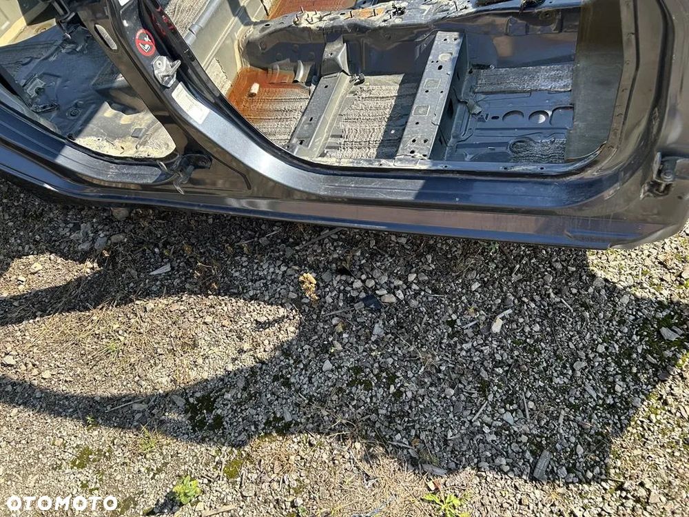 próg progi lewy prawy Ford Fiesta mk7 - 1