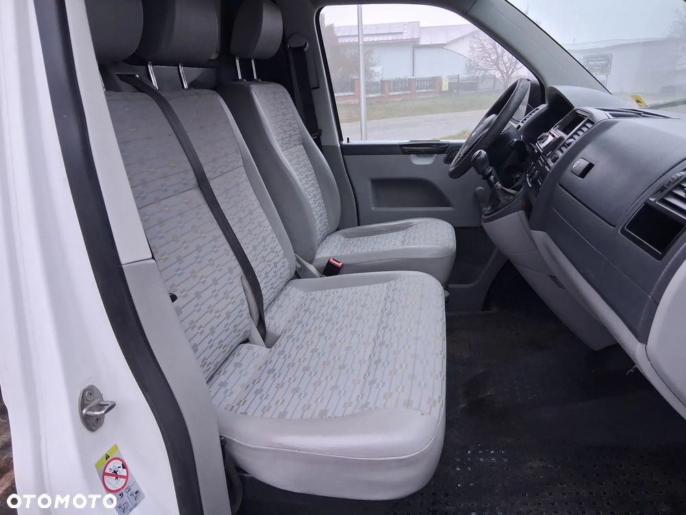 Volkswagen Transporter - 17