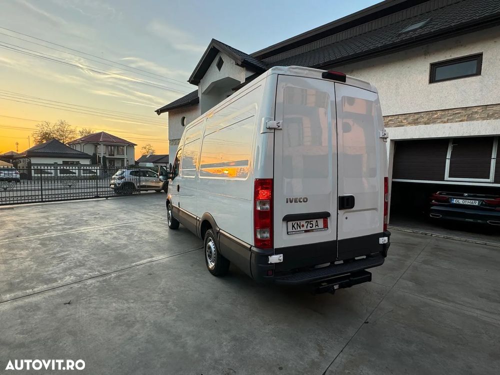 Iveco DAILY 35S15 - 4