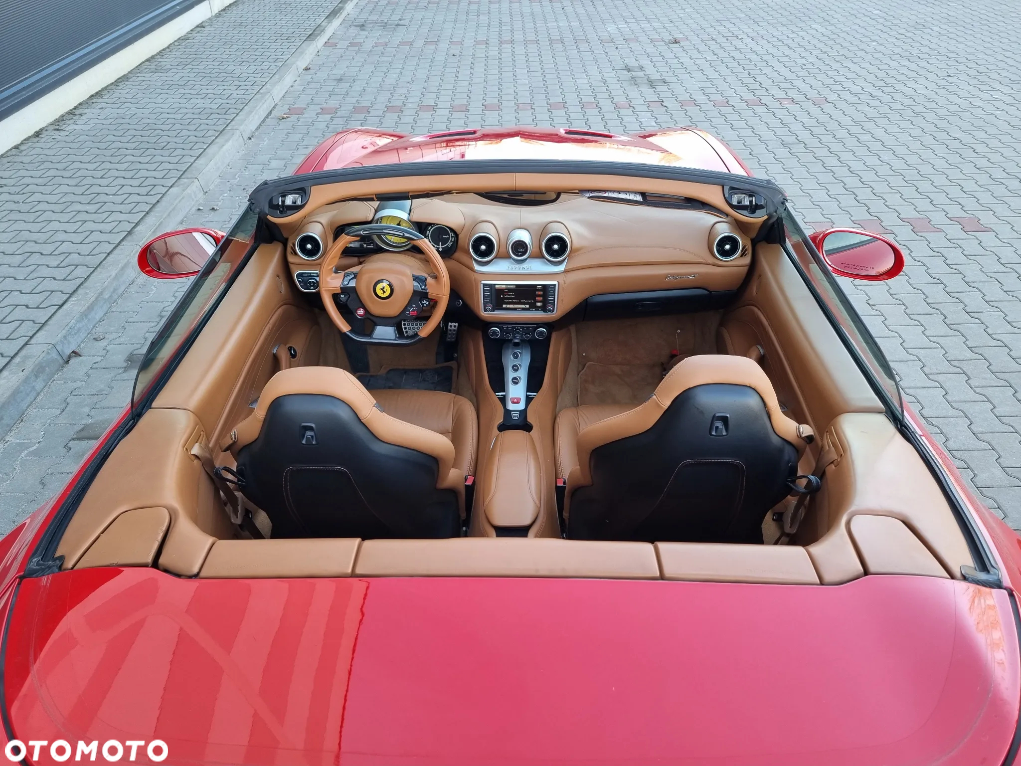 Ferrari California T - 28