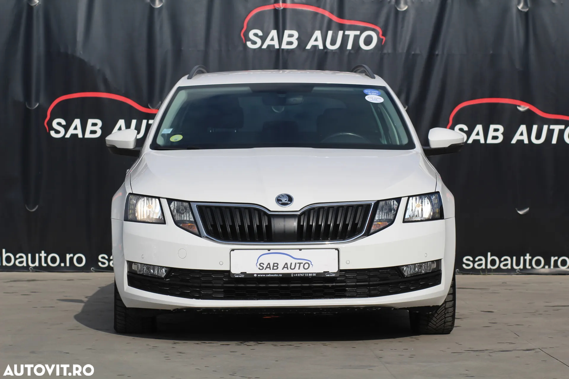 Skoda Octavia Combi Diesel 1.6 TDI DSG Style - 3