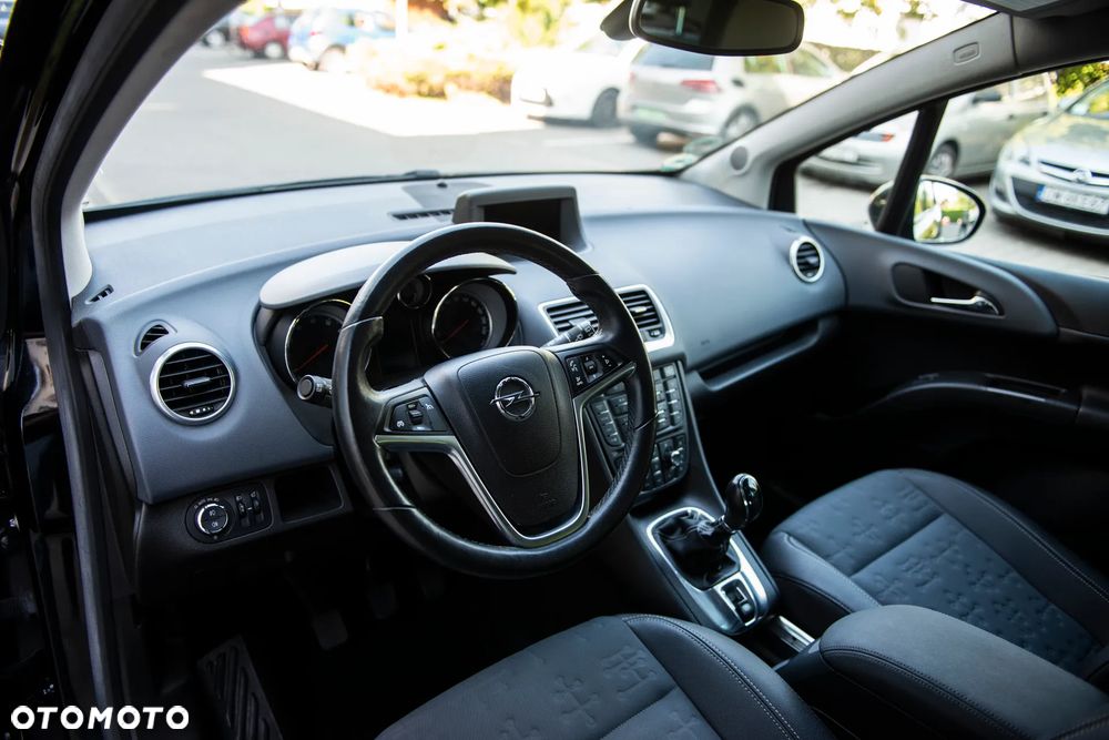 Opel Meriva 1.6 16V Cosmo - 18