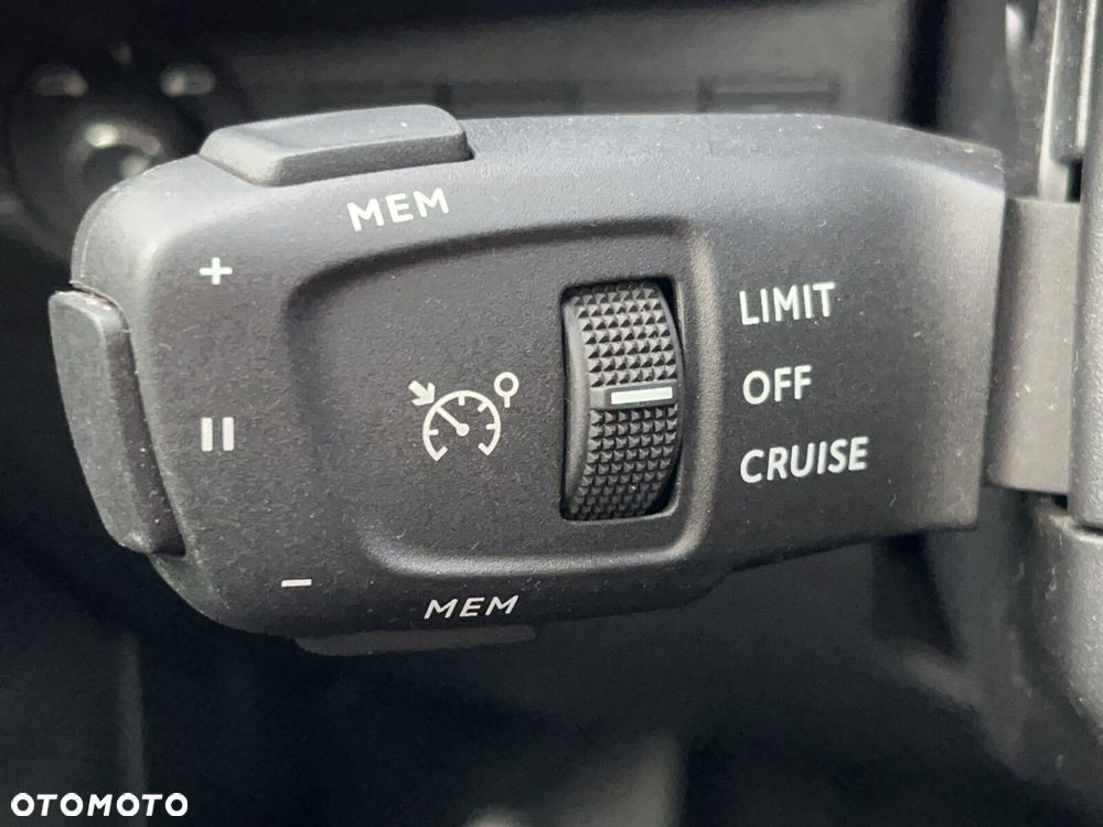 DS Automobiles DS 7 Crossback - 25