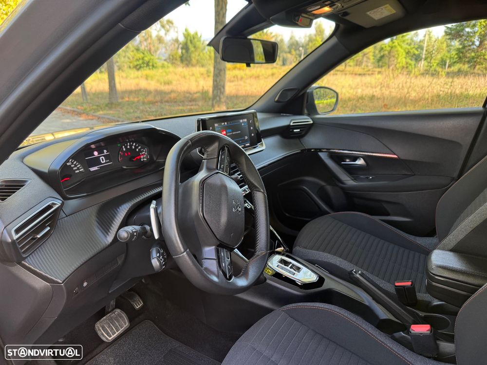 Peugeot 2008 1.5 BlueHDi Active EAT8 - 17
