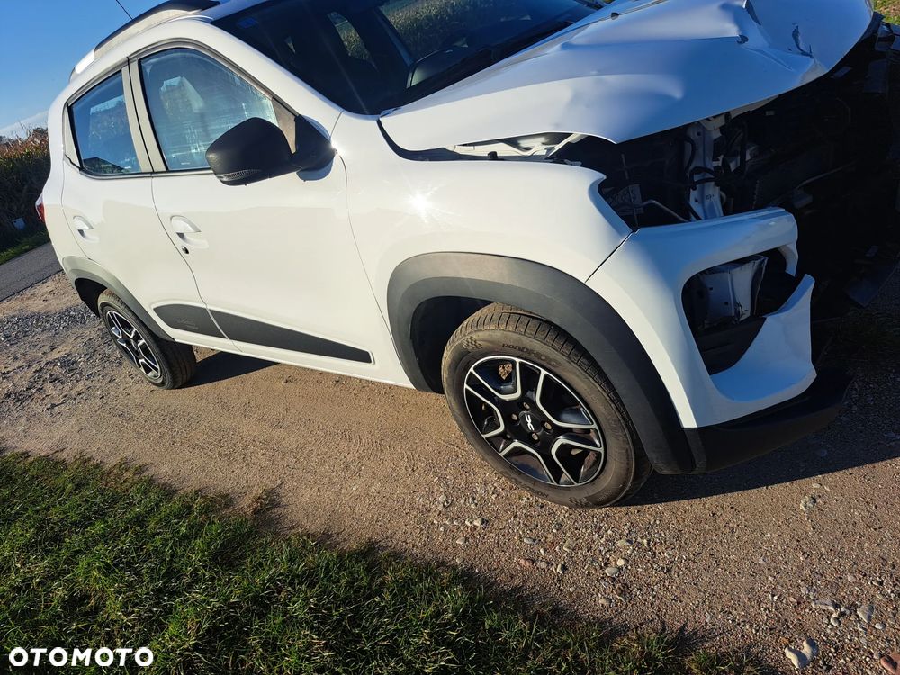 Dacia Spring - 10