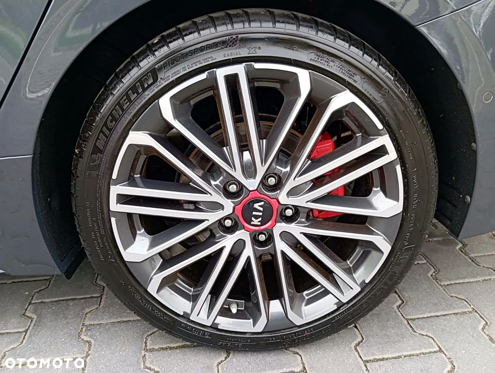 Kia ProCeed 1.6 T-GDI DCT7 OPF GT - 12