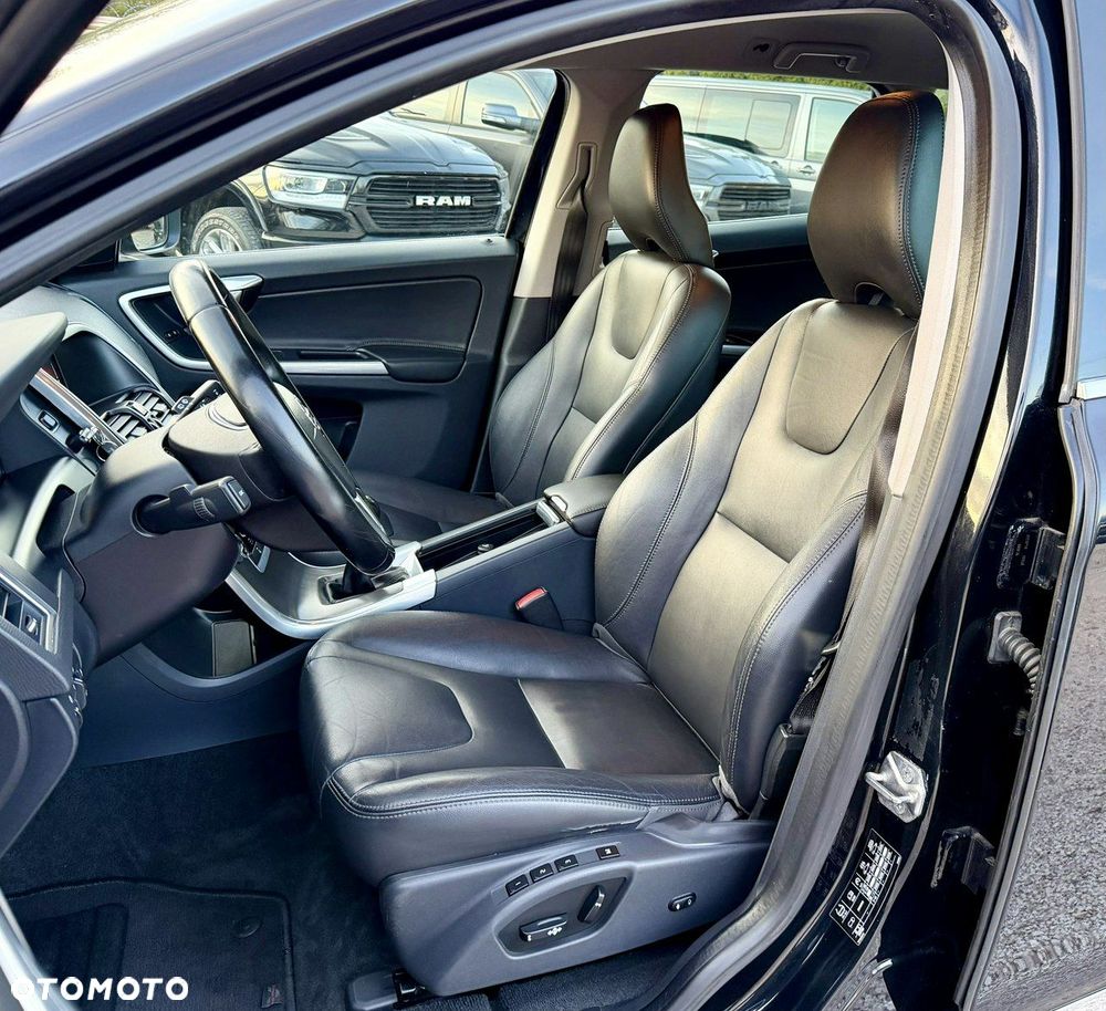 Volvo XC 60 D3 Summum - 17