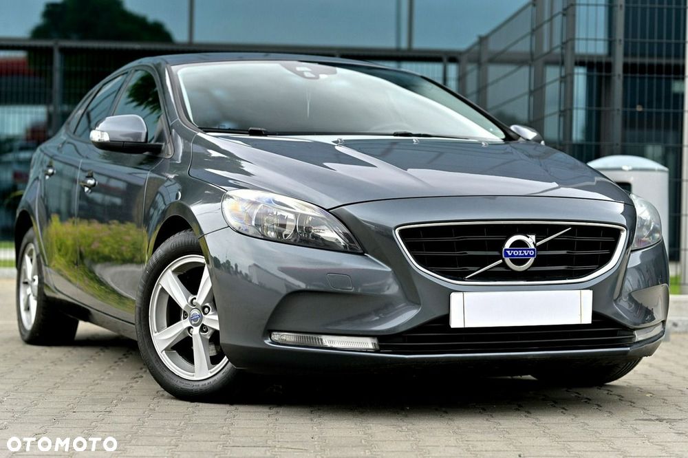 Volvo V40 D2 Momentum - 9