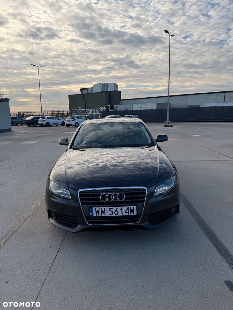 Audi A4 Avant 2011 photo 2