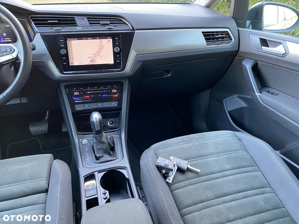 Volkswagen Touran 2.0 TDI SCR DSG Move - 10