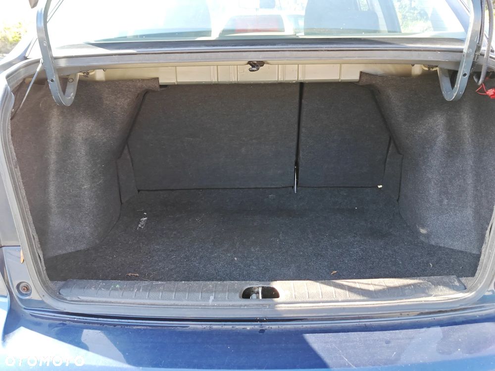 Suzuki SX4 1.6 VVT Streetline 4x2 Club - 18