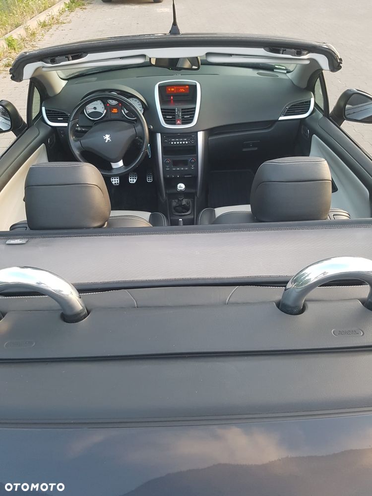 Peugeot 207 - 10