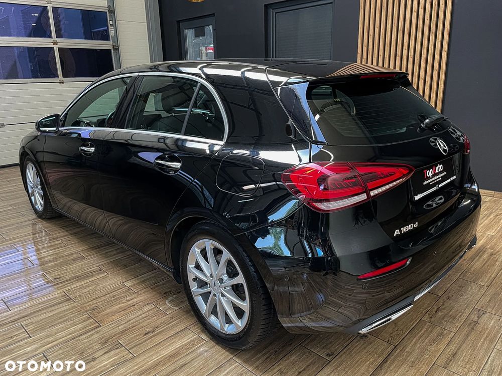 Mercedes-Benz Klasa A 180 d 7G-DCT Progressive - 11
