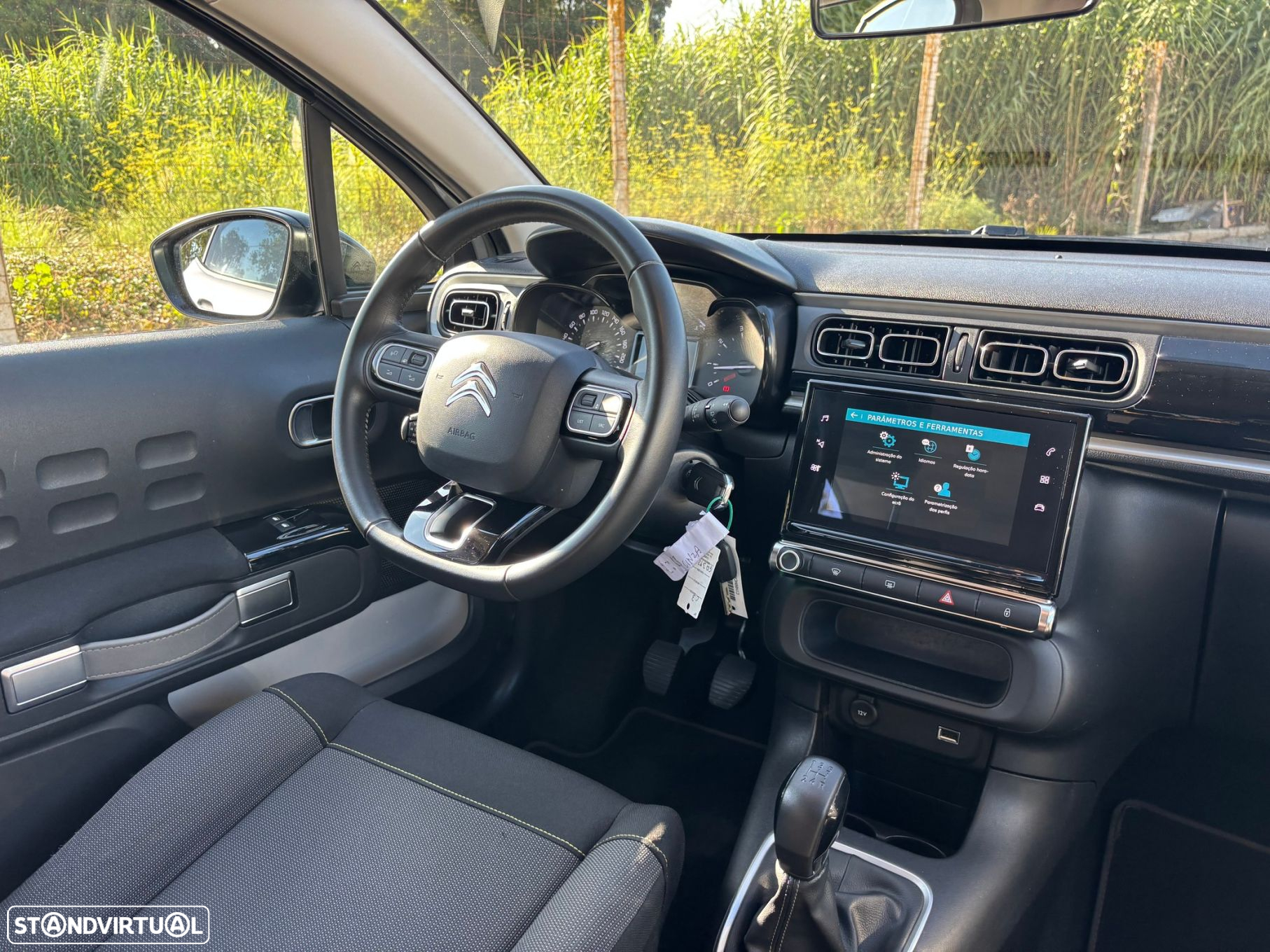 Citroën C3 1.2 PureTech Shine - 21