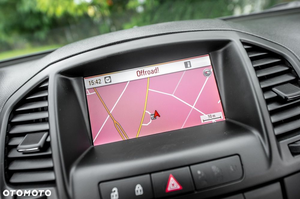 Opel Insignia 2.0 Turbo Sport - 25