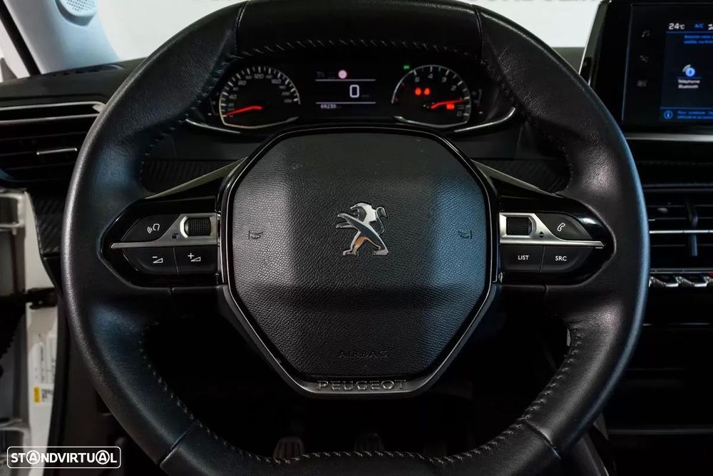 Peugeot 2008 1.2 PureTech Active - 7