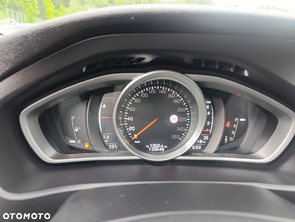 Volvo V40 T3 Geartronic Inscription - 25