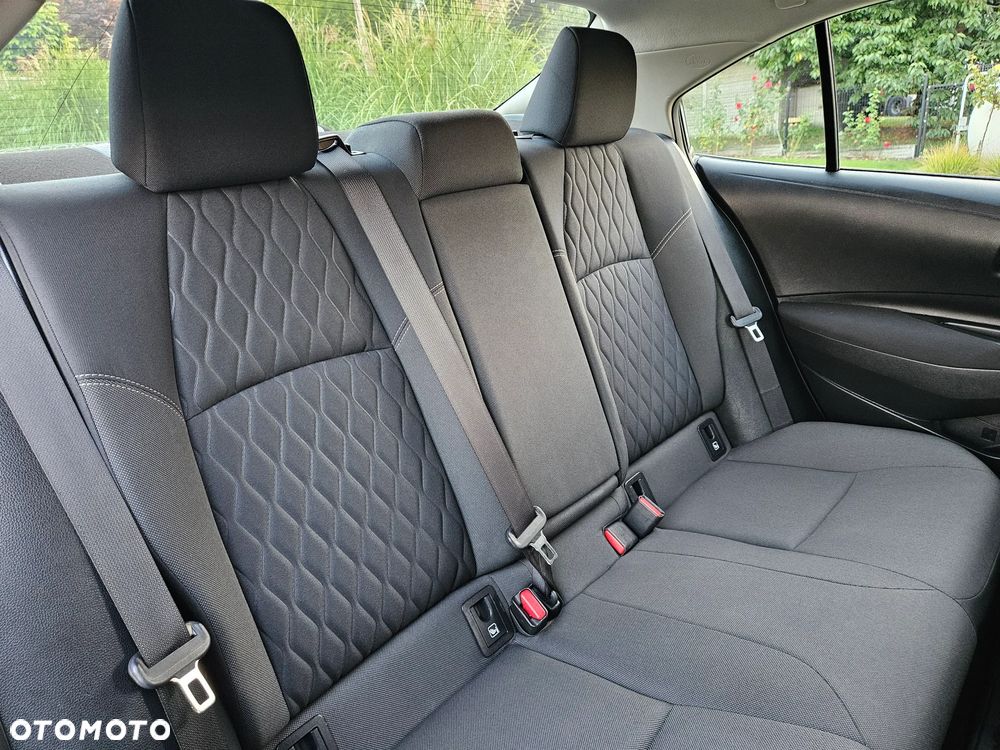 Toyota Corolla 1.8 Hybrid Comfort - 17