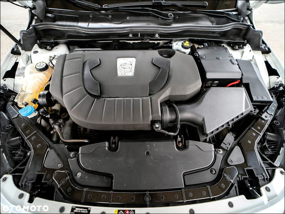 Volvo V40 Cross Country - 37