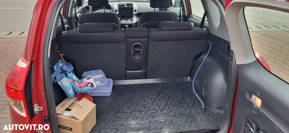 Toyota RAV4 2.2 D-4D Executive - 7
