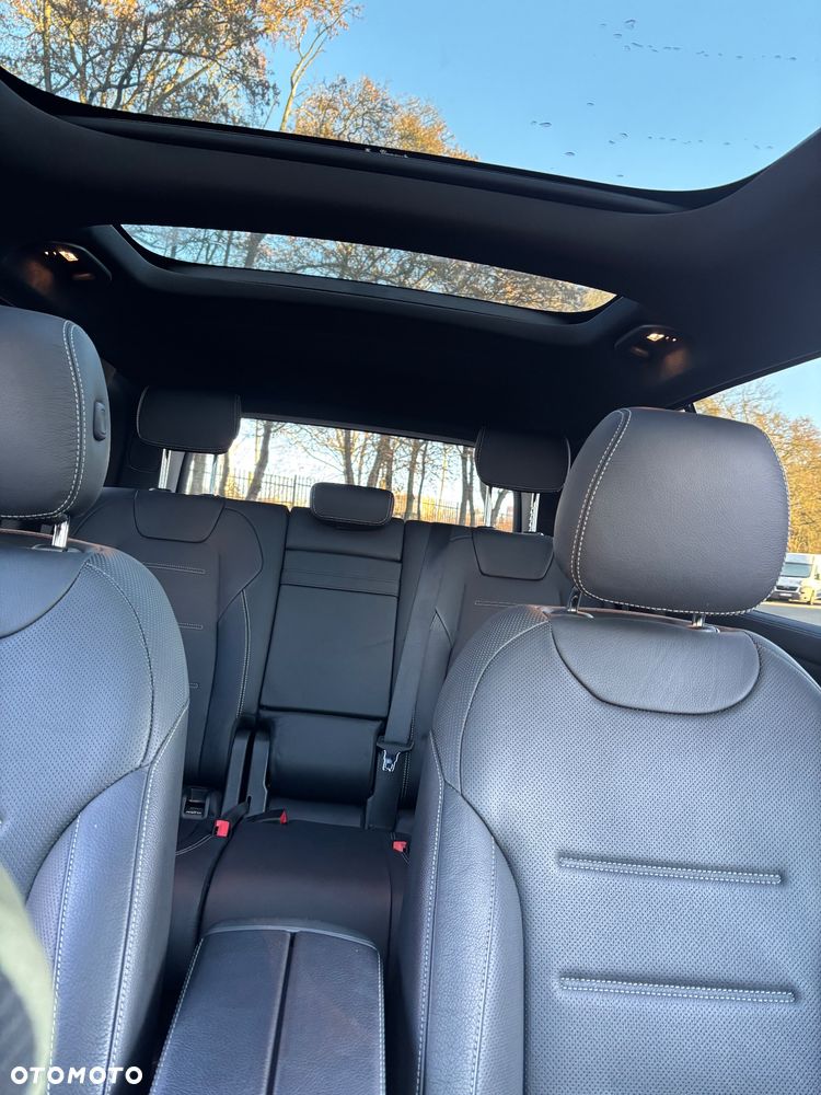 Mercedes-Benz GLB 250 4-Matic AMG Line 8G-DCT - 12