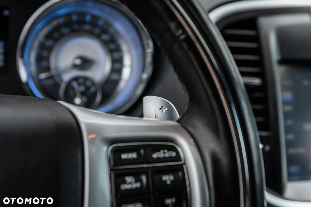 Lancia Thema 3.6 Executive AWD - 28