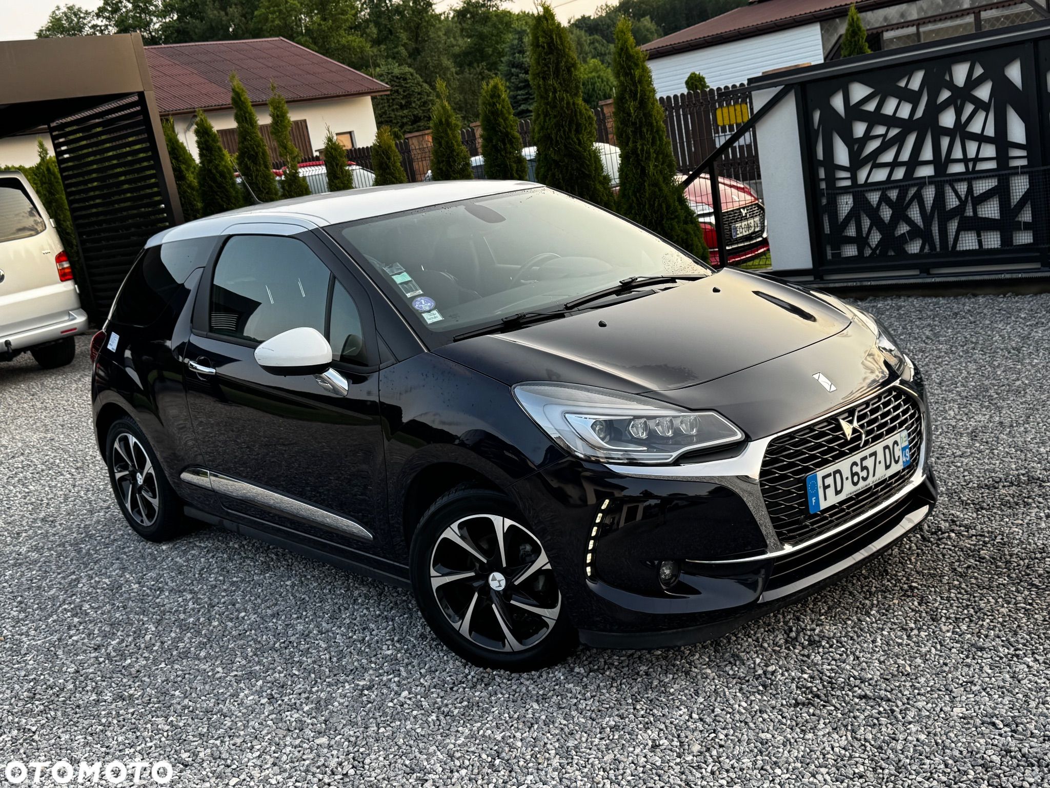 Citroën DS3 PureTech 110 Start & Stop EAT6 SportChic - 1