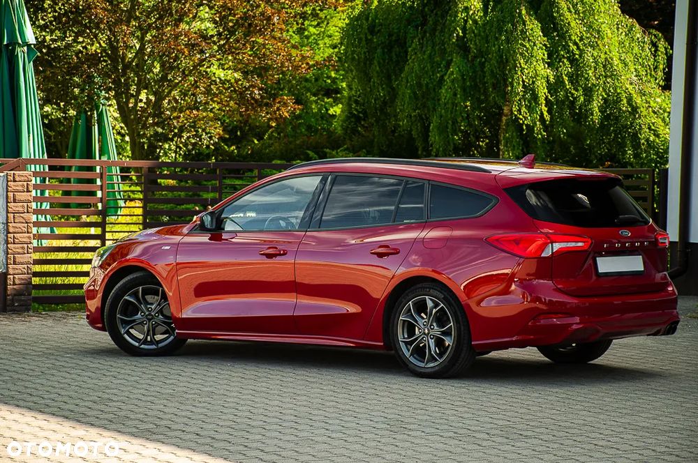 Ford Focus - 37