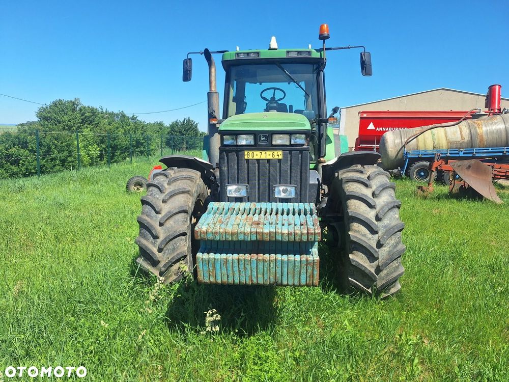 John Deere 8200 4X4 - 2