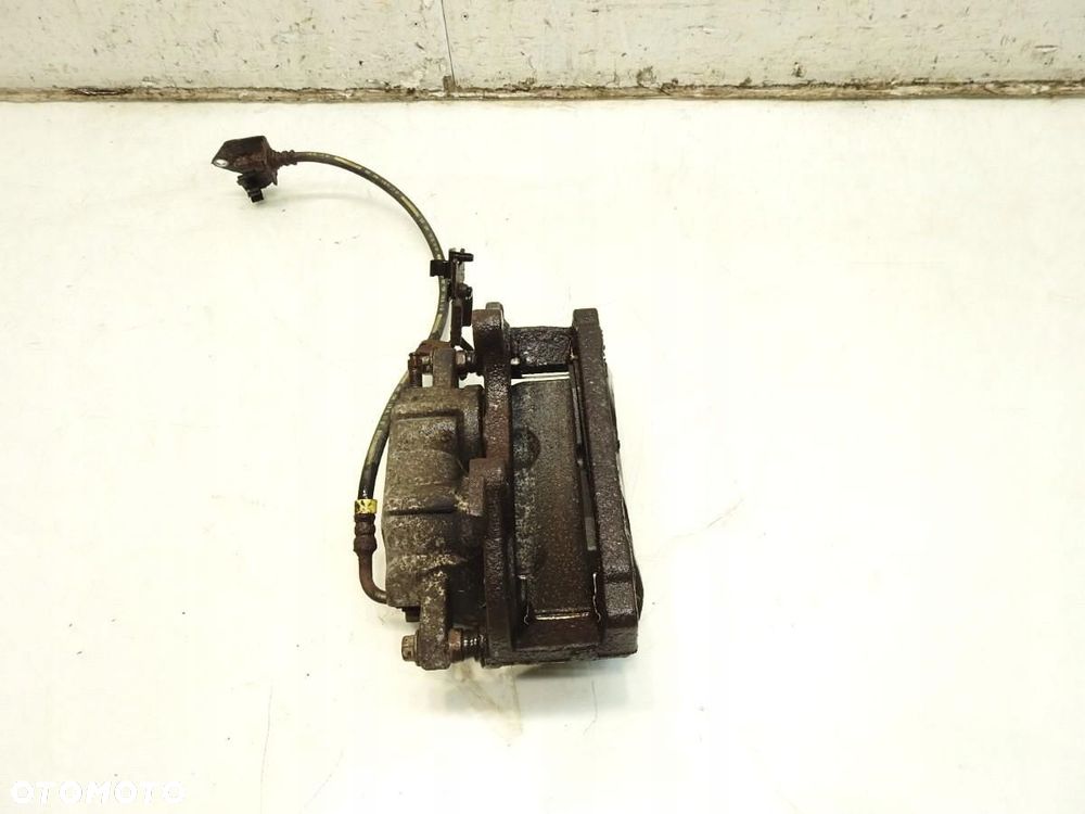 ZACISK HAMULCA HAMULCOWY LEWY PRZÓD CHRYSLER 300C 3.0 CRD V6 - 3