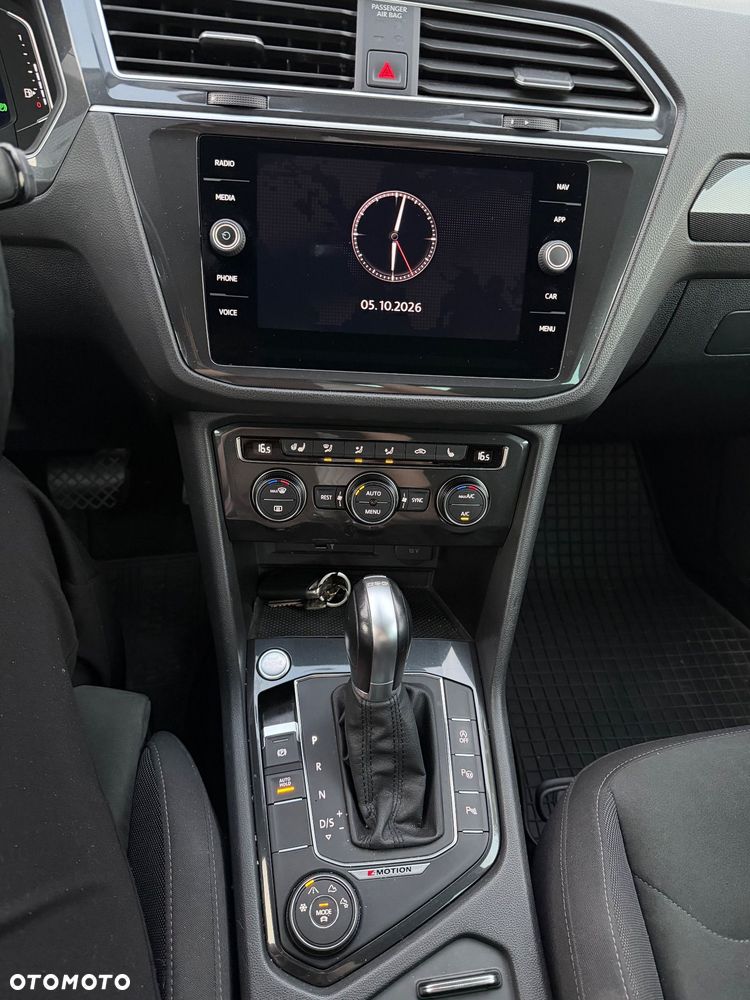 Volkswagen Tiguan - 8