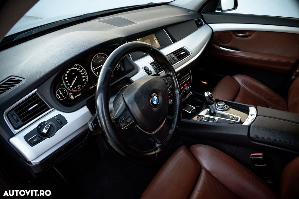 BMW Seria 5 520d Gran Turismo - 11