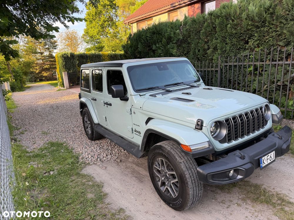 Jeep Wrangler - 1