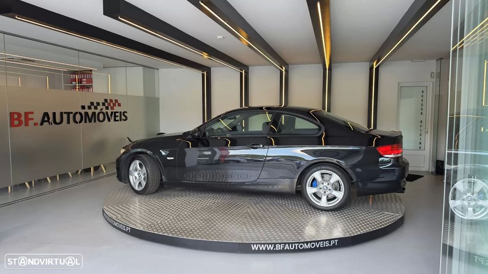 BMW 320 d Coupe - 16