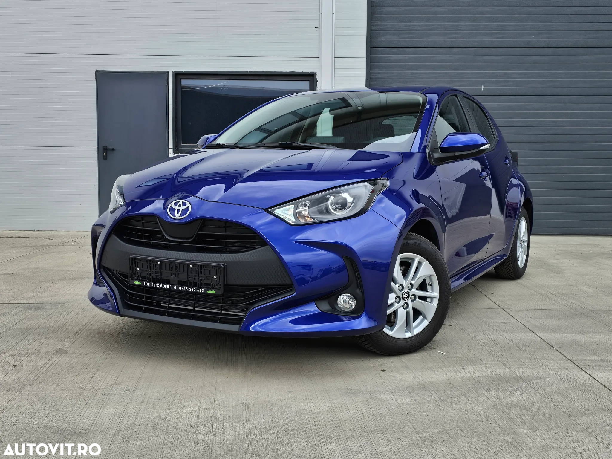 Toyota Yaris Hybrid 116 1.5 VVT-i Business Edition - 2