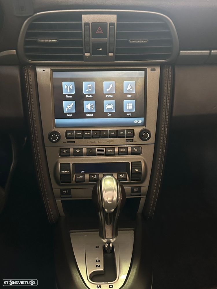 Porsche 911 Série F - 25