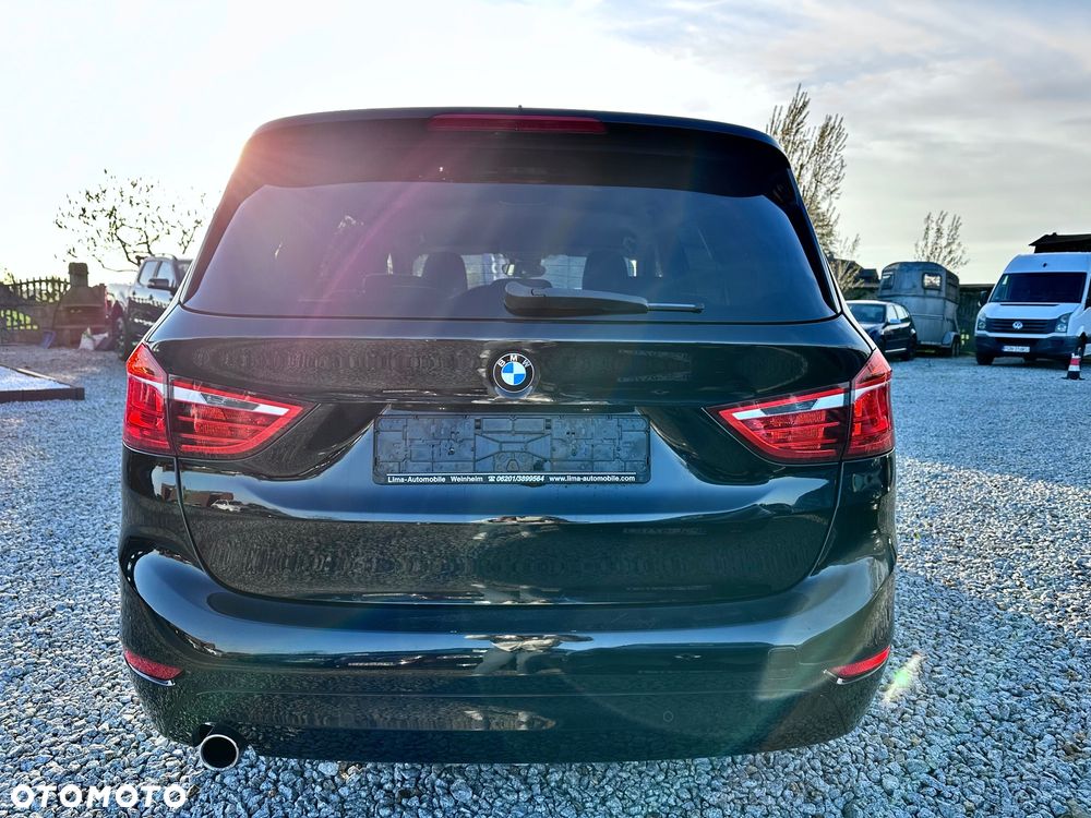 BMW Seria 2 218d - 29